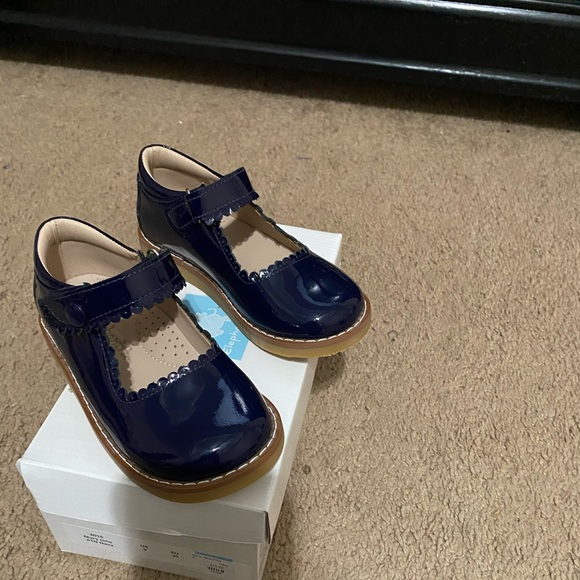 navy leather mary jane shoes